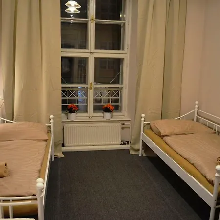 Manderla Bratislava * براتسيلافا