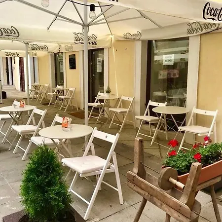 شقة Manderla Bratislava *